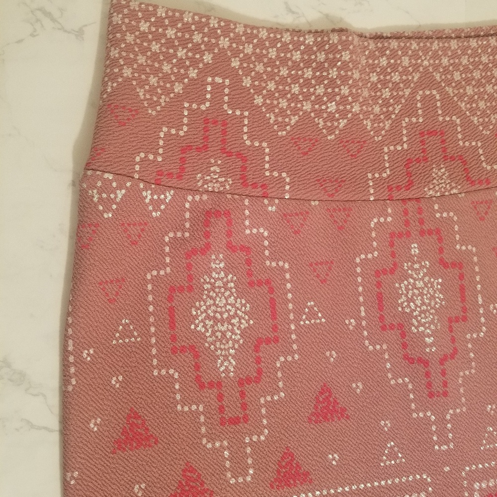 NWT XS Blush Elegant Cassie